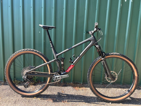 2025 Trek Top Fuel 9.8 GX AXS - XL - Ex Demo