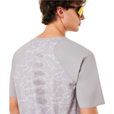OAKLEY SEEKER AIRLINE SS JERSEY NEURON CEMENT