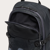 OAKLEY SEEKER TRAVERSE RC HYDRA BAG BLACKOUT