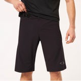 OAKLEY SEEKER AIRLINE SHORT BLACKOUT