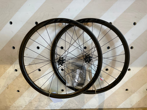 ZIPP 202 CARBON CLINCHER WHEELSET DB TL V1 BLACK