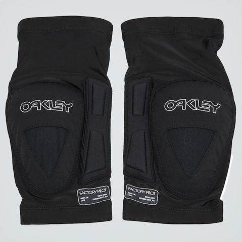 OAKLEY ALL MOUNTAIN RZ LABS KNEE GUARD BLACKOUT